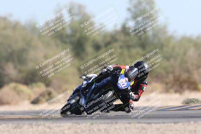 media/Nov-02-2025-CVMA (Sun) [[337aff29ab]]/Race 8-Formula Lightweight Twins Shootout/